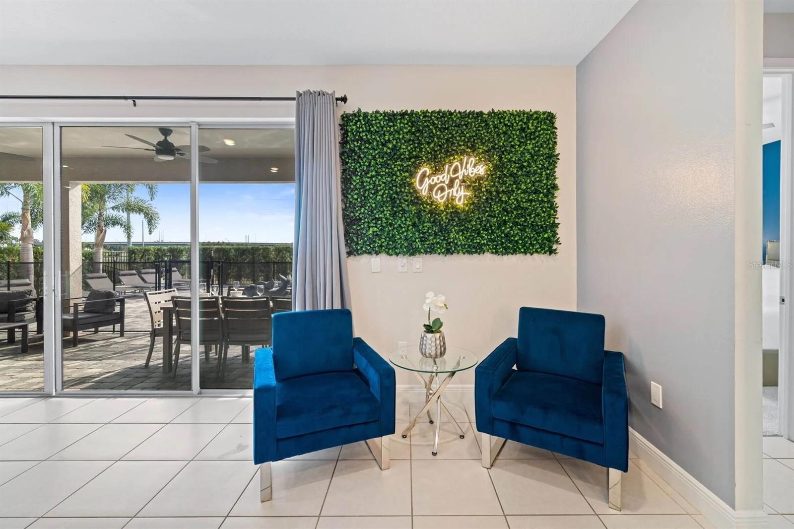 Image 4 of 56 For 308 Southfield Street