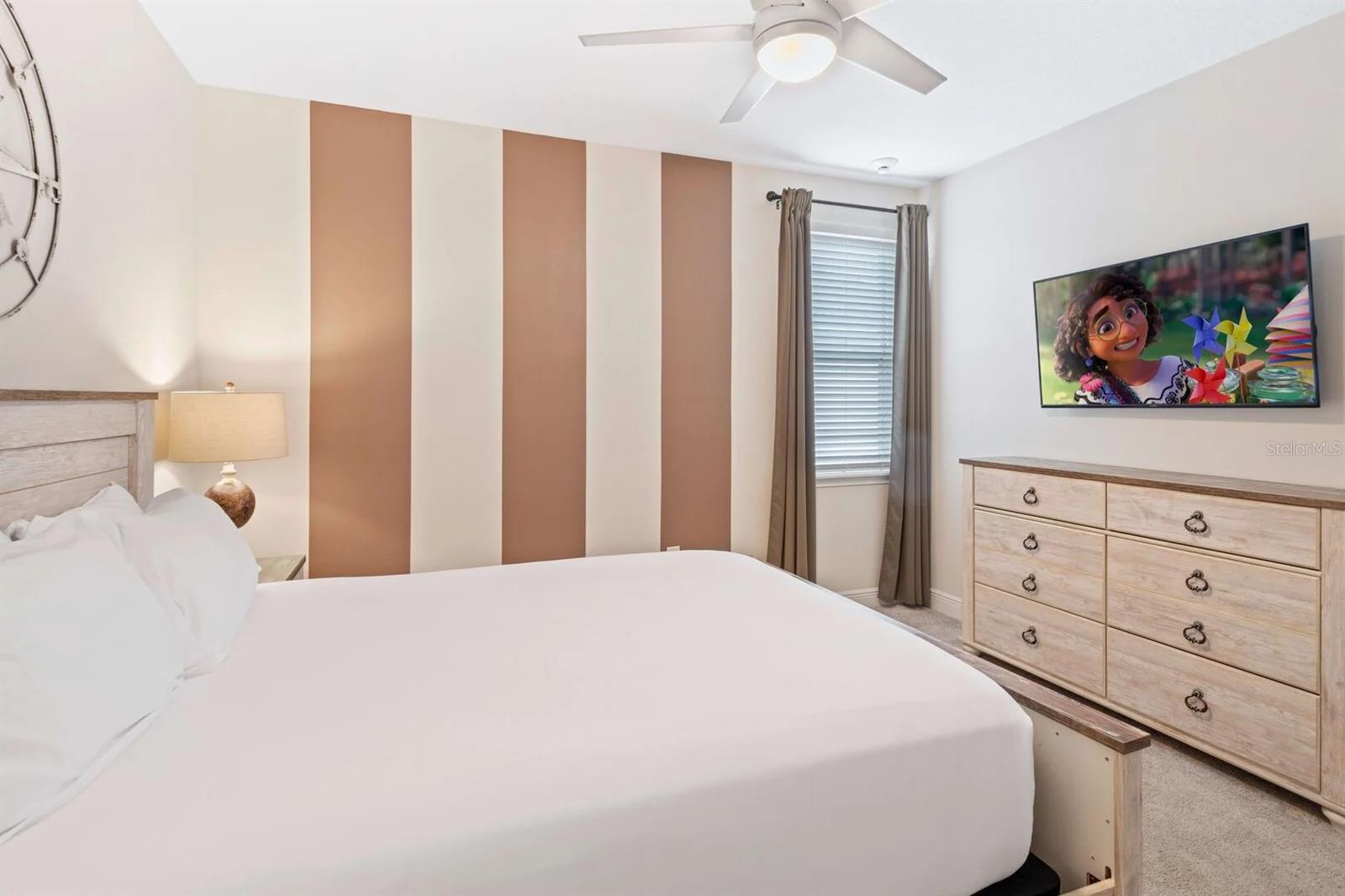 Image 47 of 56 For 308 Southfield Street