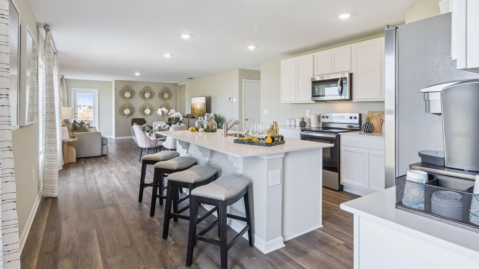 Image 6 of 30 For 8459 Madrid Street