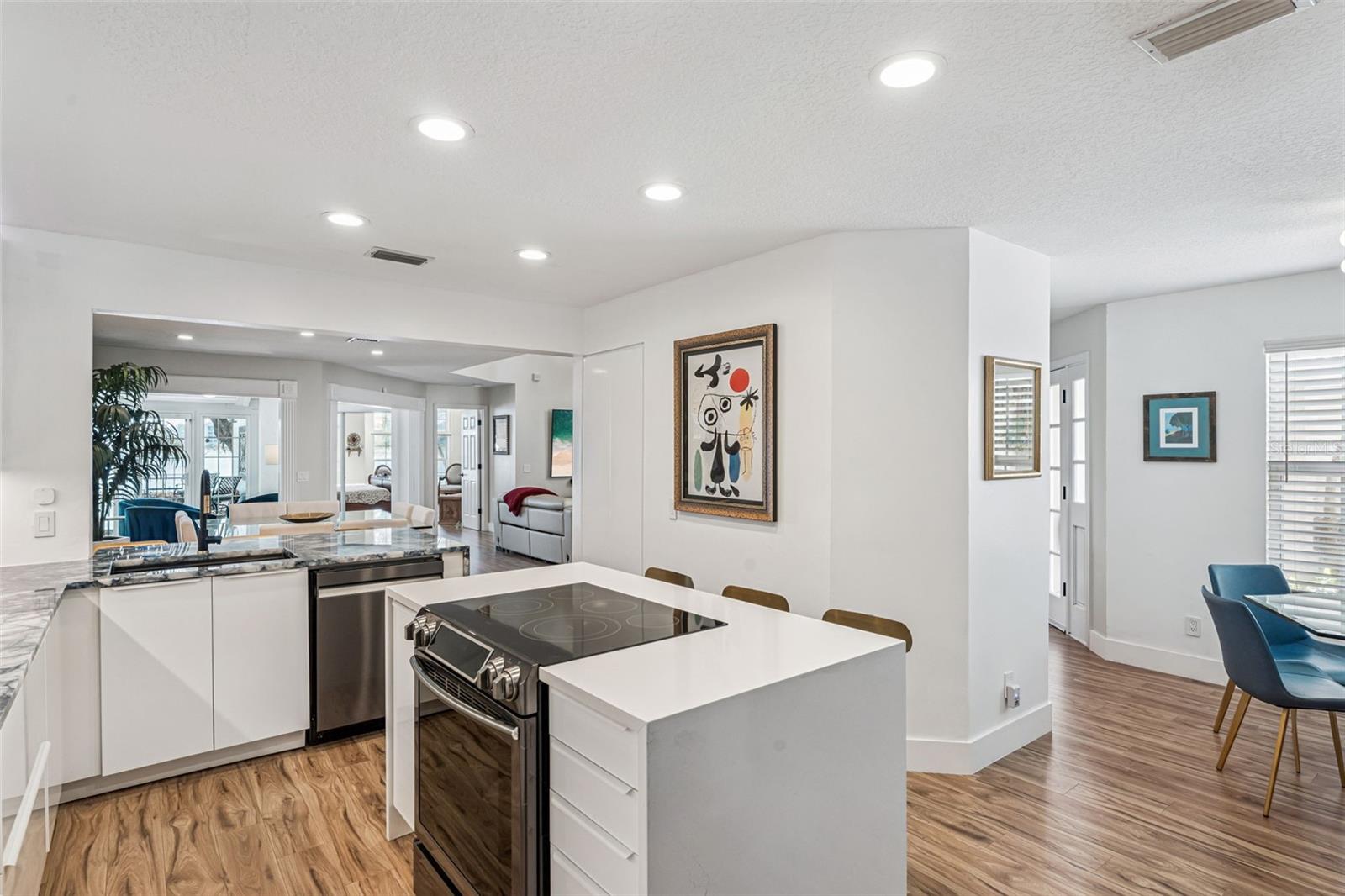 Image 4 of 48 For 7433 Somerset Shores Court