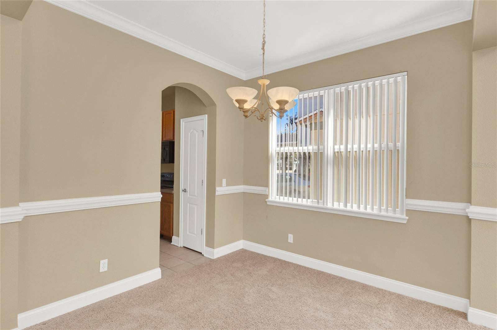 Image 13 of 39 For 12944 Garridan Avenue