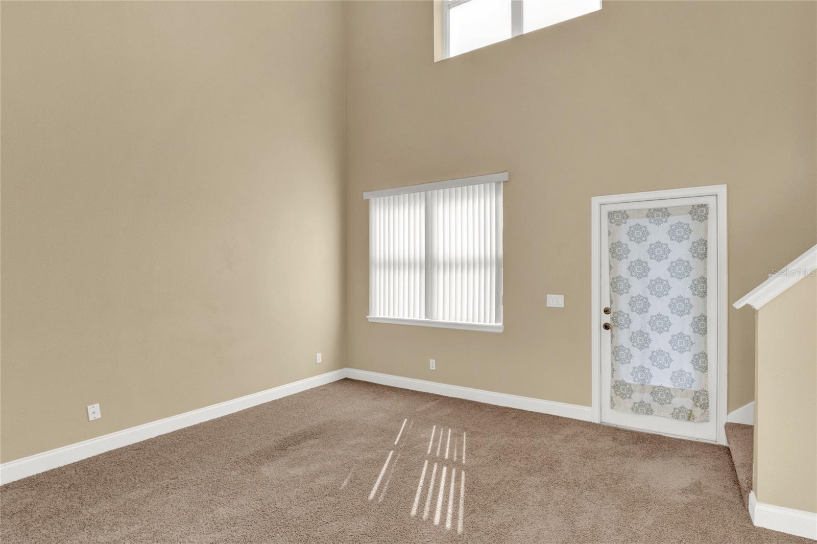 Image 15 of 39 For 12944 Garridan Avenue