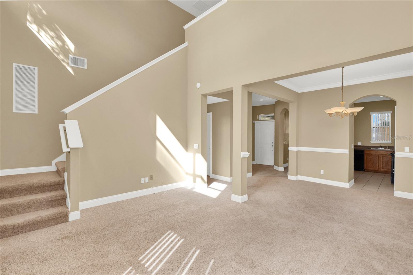 Image 16 of 39 For 12944 Garridan Avenue