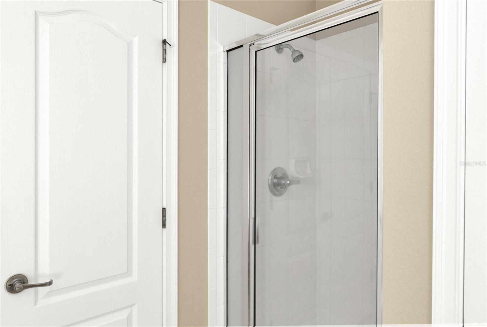 Image 25 of 39 For 12944 Garridan Avenue