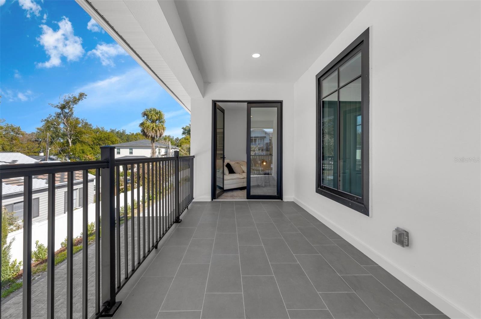 Image 11 of 50 For 529 Princeton Street