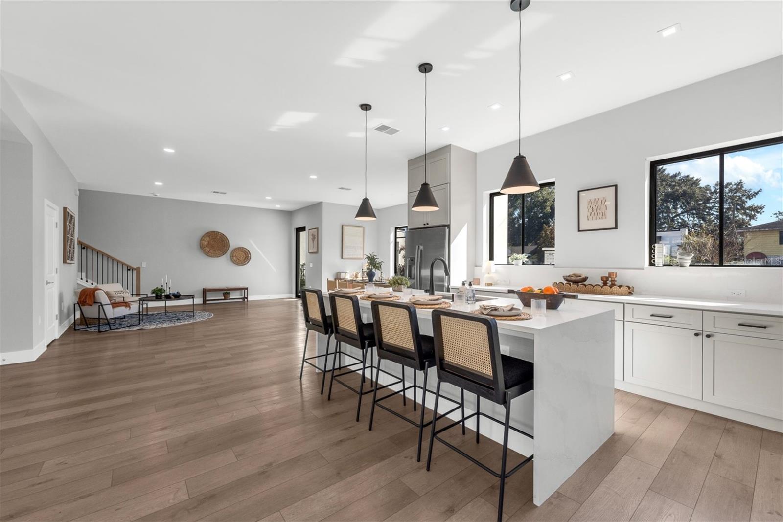 Image 17 of 50 For 529 Princeton Street