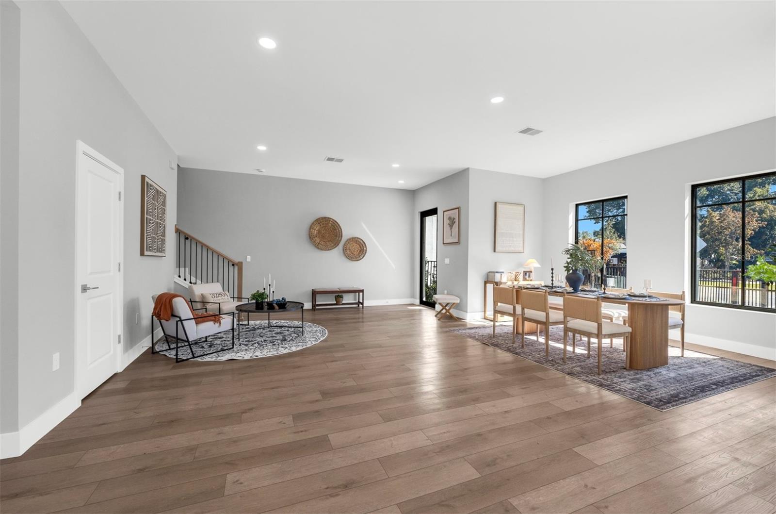 Image 25 of 50 For 529 Princeton Street