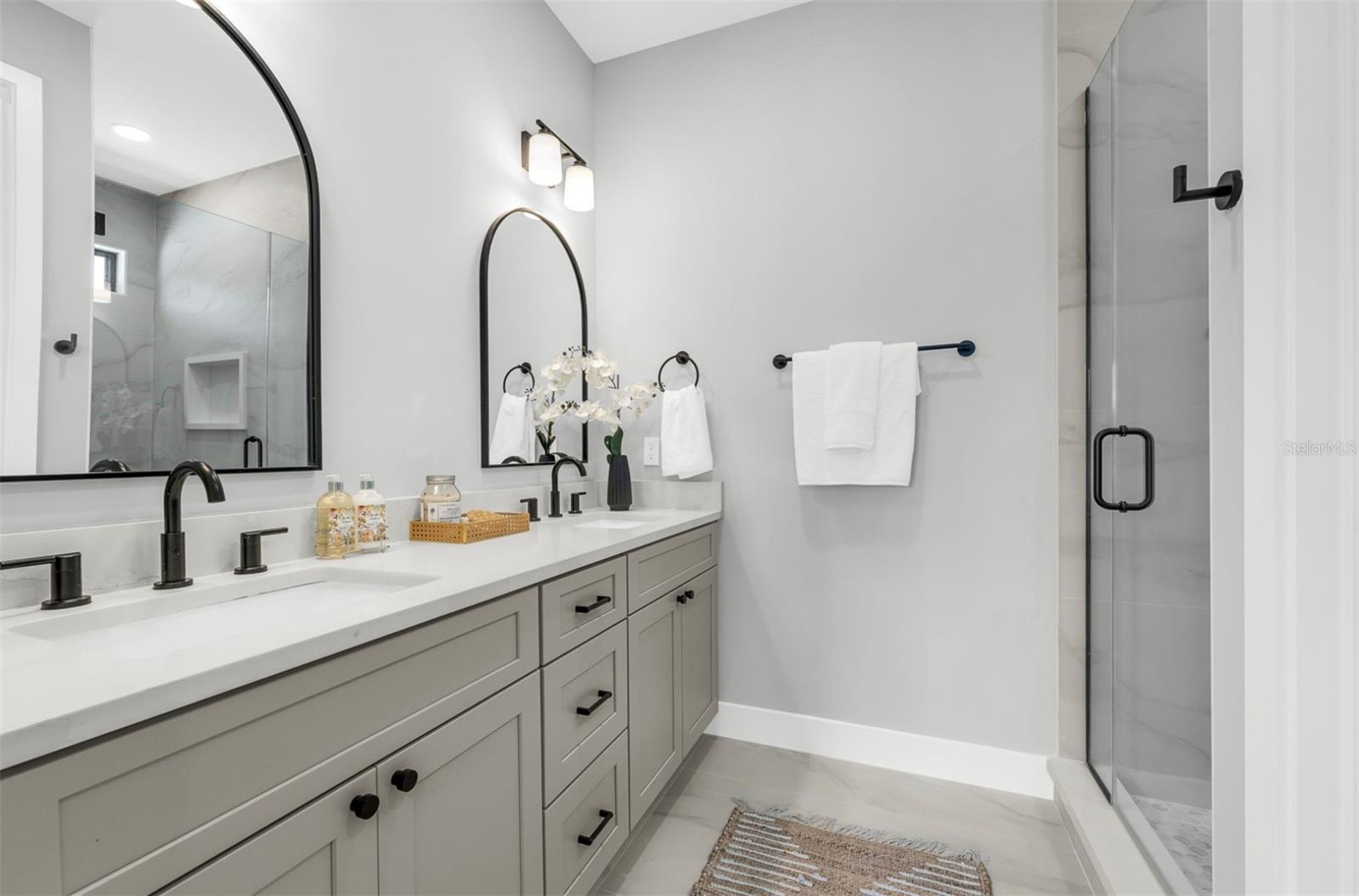 Image 36 of 50 For 529 Princeton Street