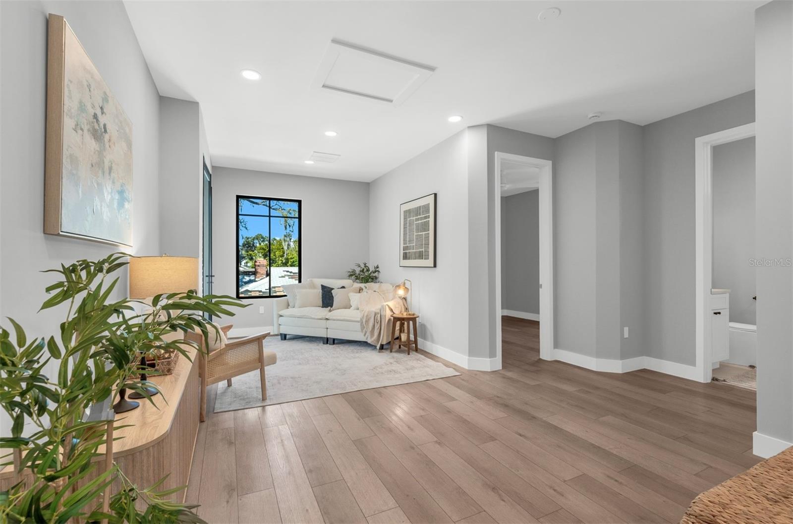 Image 49 of 50 For 529 Princeton Street