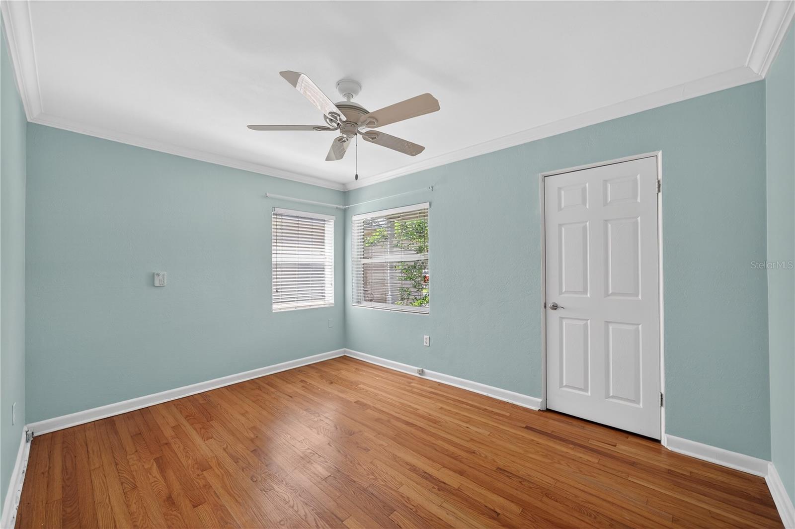 Image 11 of 37 For 3109 Harrison Avenue