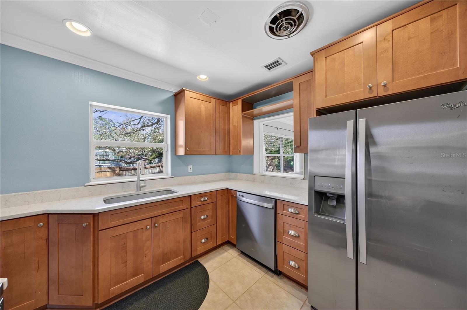 Image 19 of 37 For 3109 Harrison Avenue