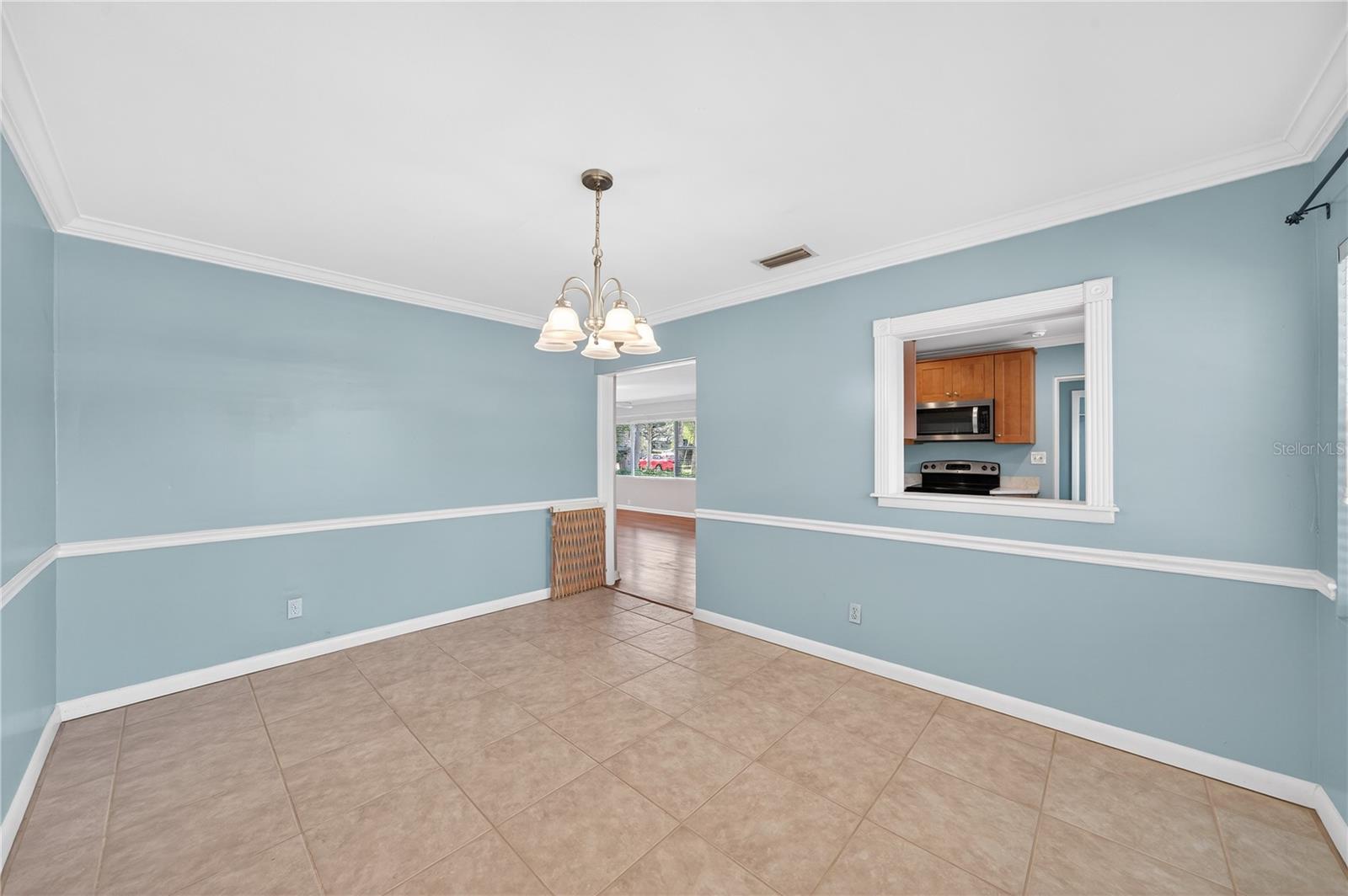 Image 20 of 37 For 3109 Harrison Avenue