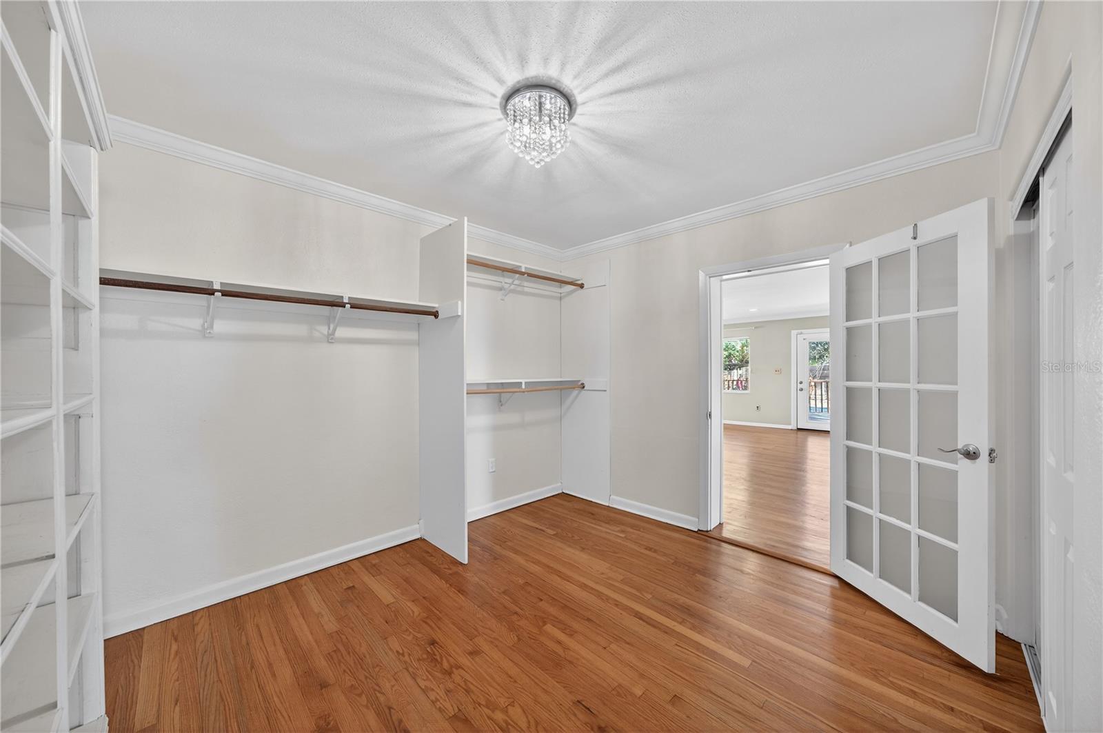 Image 22 of 37 For 3109 Harrison Avenue