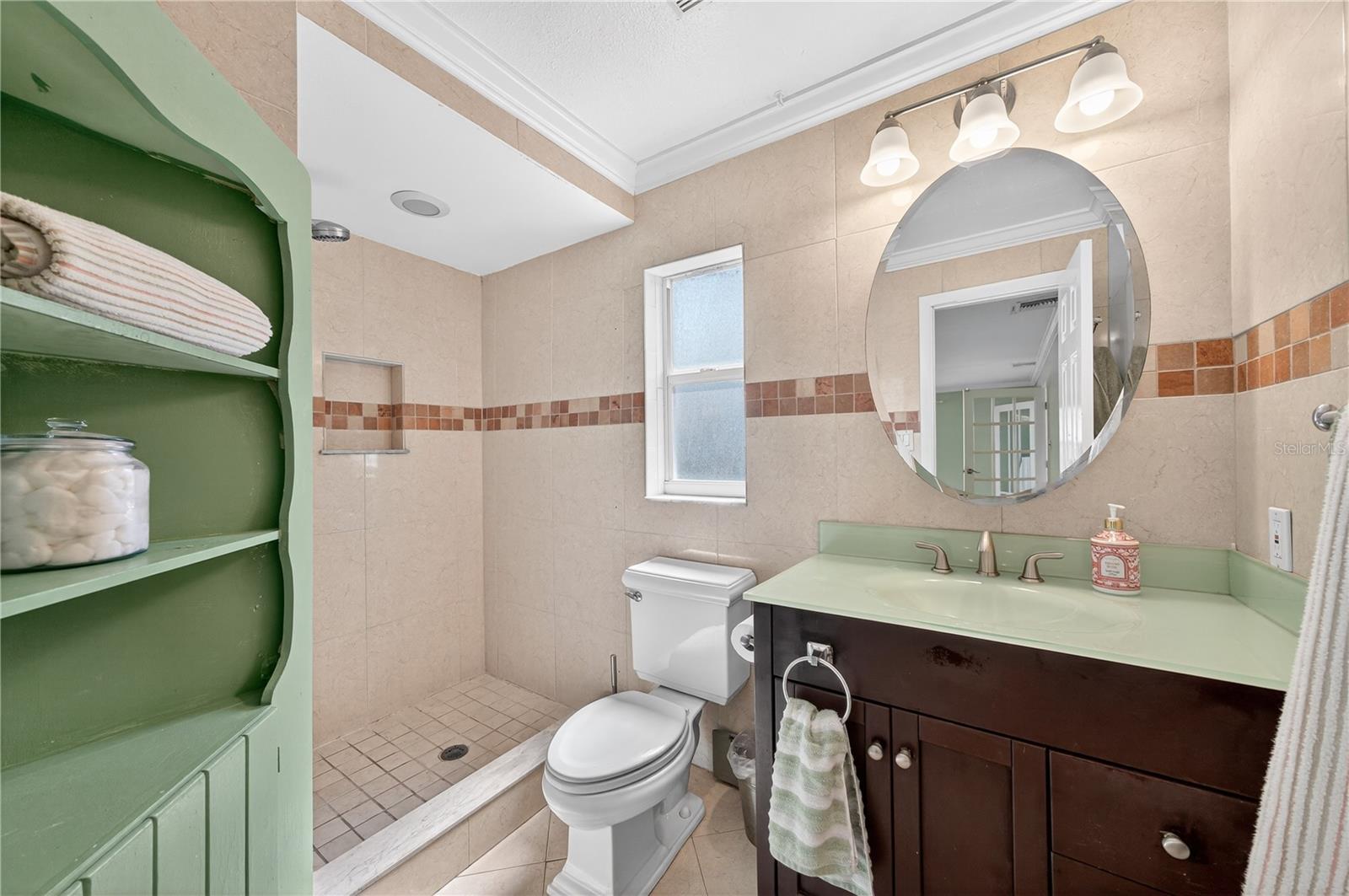 Image 24 of 37 For 3109 Harrison Avenue