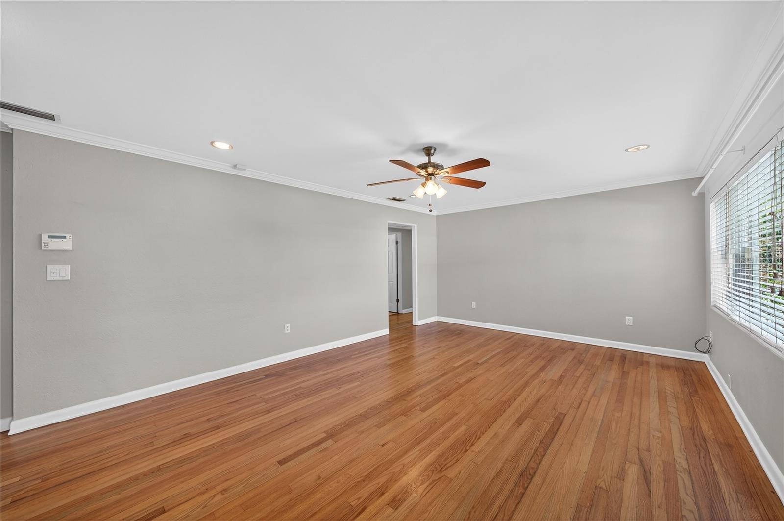 Image 8 of 37 For 3109 Harrison Avenue