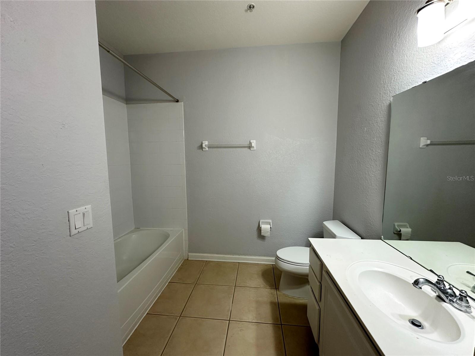 Image 15 of 64 For 5048 Shoreway Loop 10804