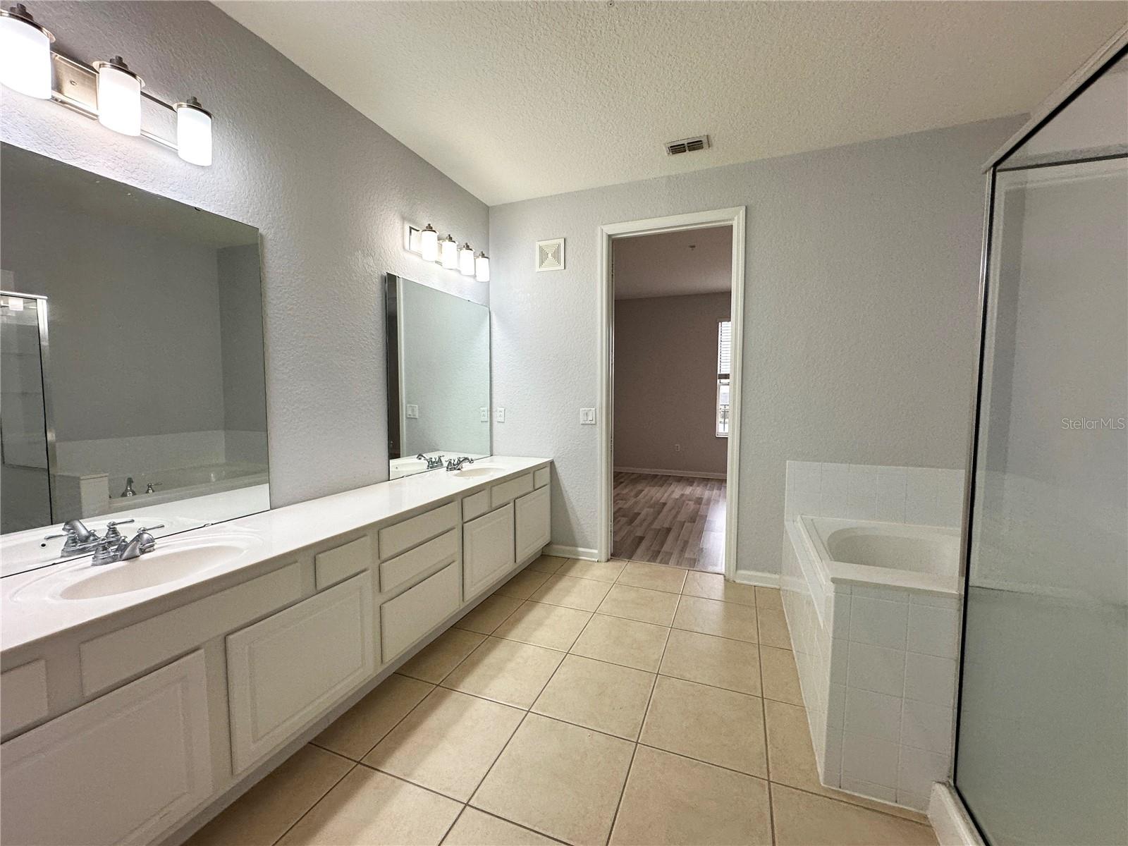 Image 21 of 64 For 5048 Shoreway Loop 10804