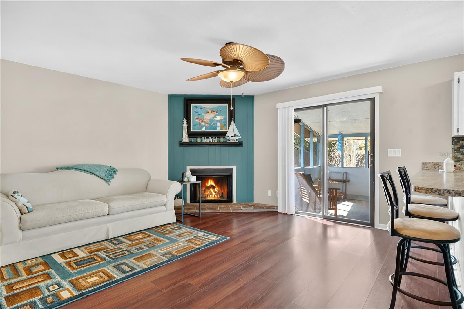 Image 11 of 32 For 1428 Victory Palm Drive