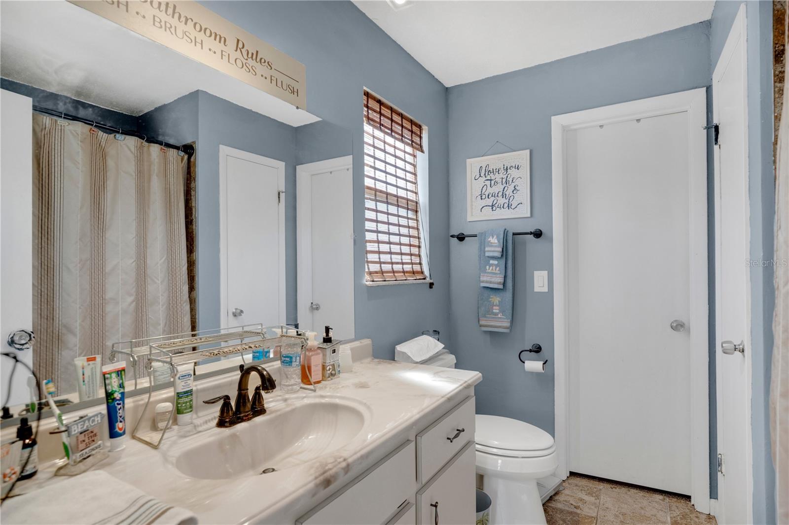 Image 16 of 32 For 1428 Victory Palm Drive