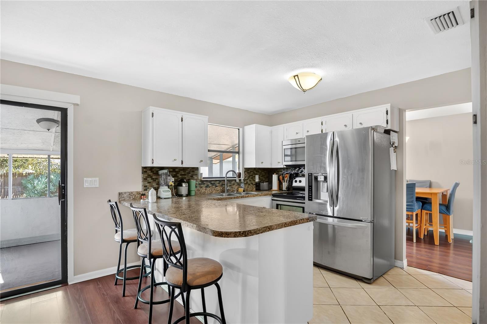 Image 8 of 32 For 1428 Victory Palm Drive