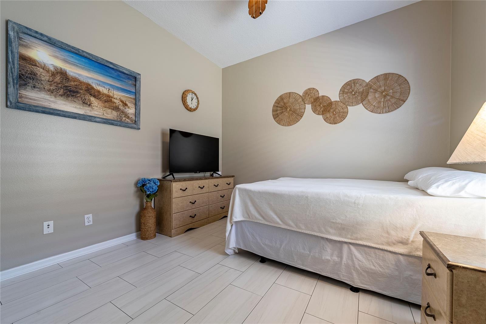 Image 38 of 50 For 620 Tuscan Hills Boulevard