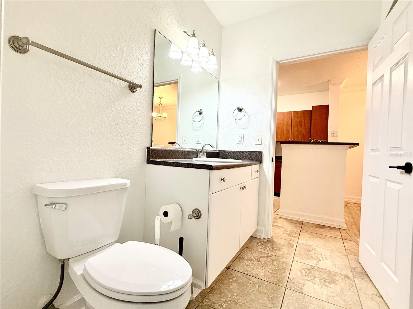 Image 23 of 31 For 202 South Street 1037