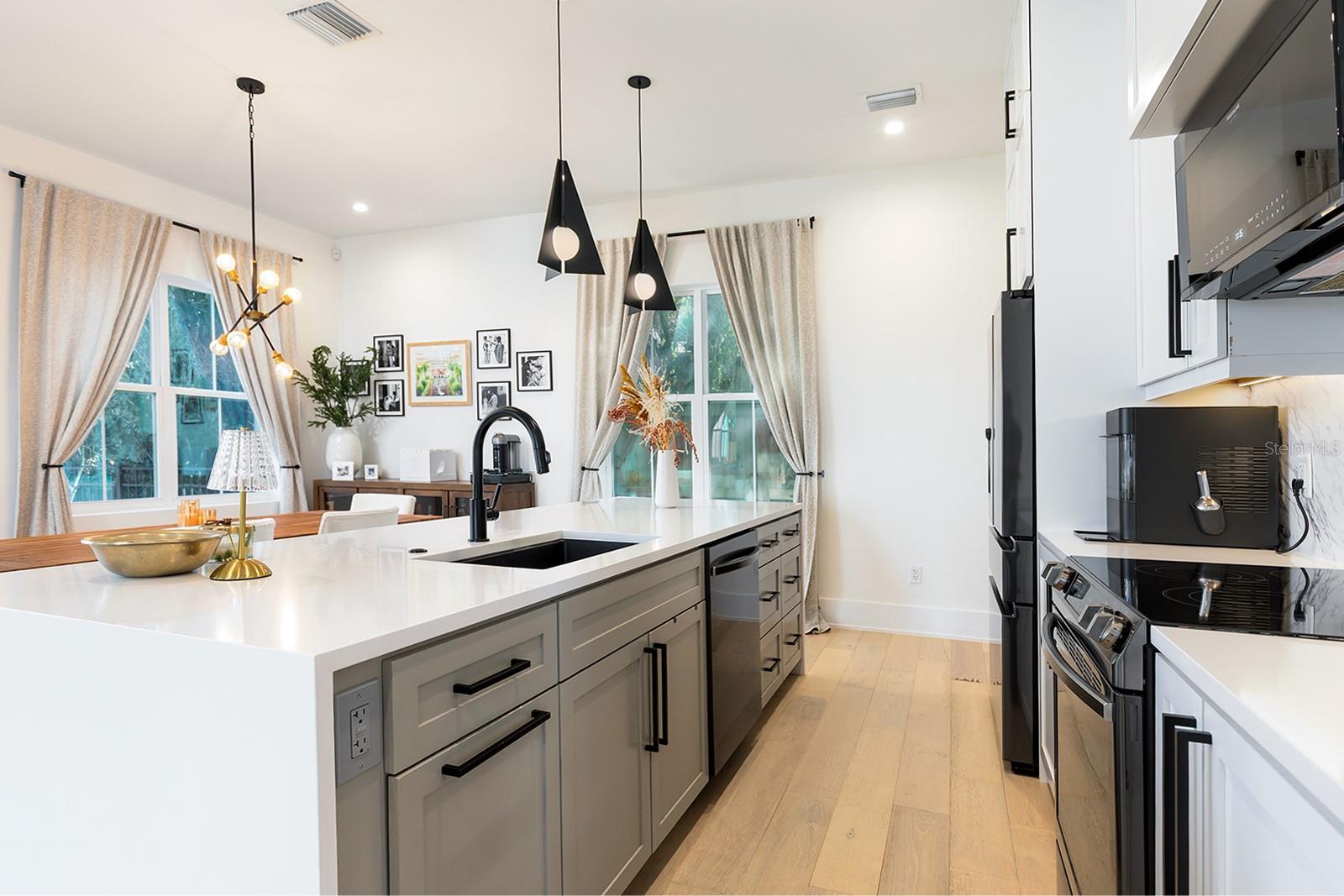 Image 10 of 25 For 3438 Fairway Lane