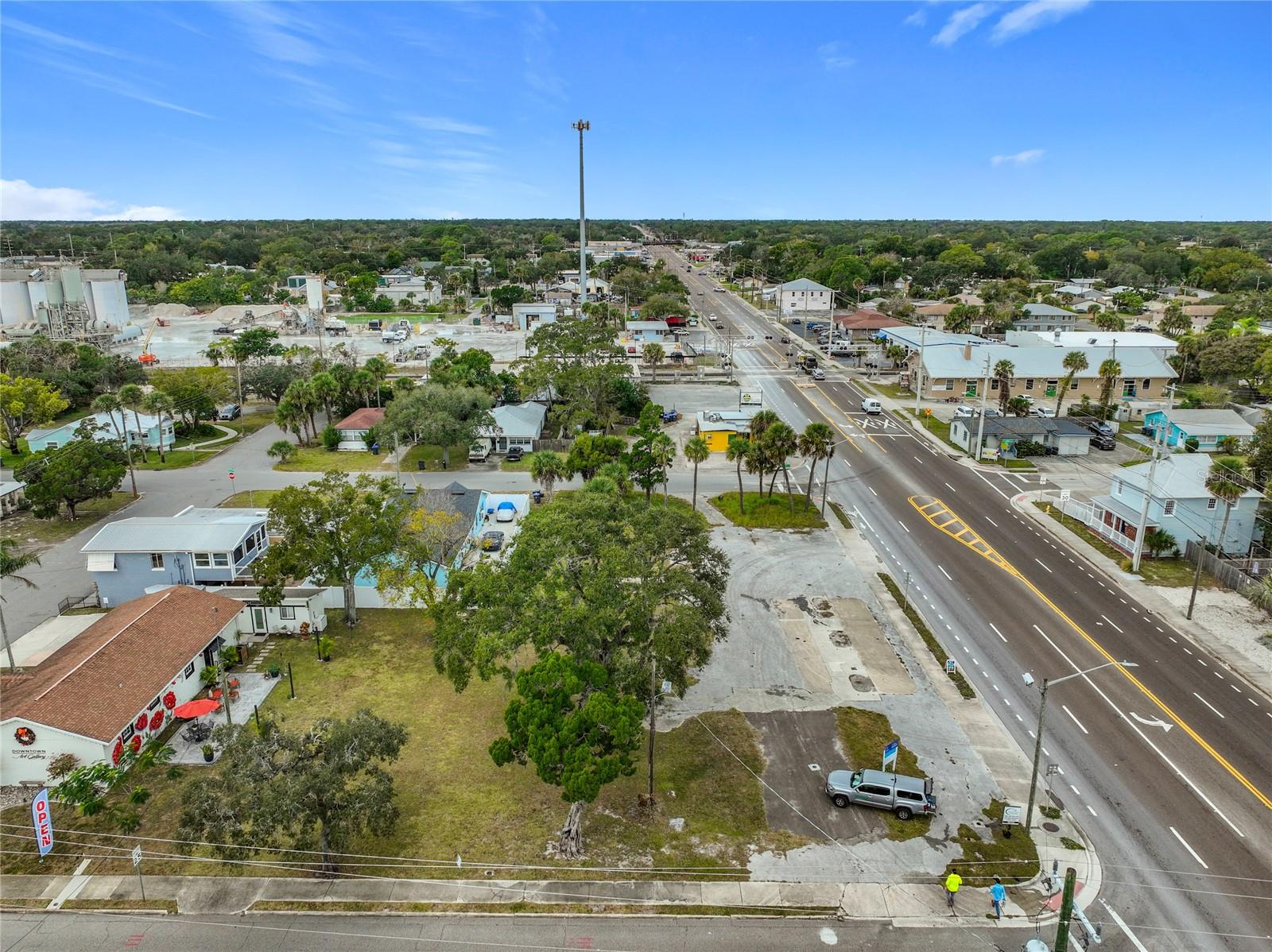 Image 5 of 8 For 405 Garden Street