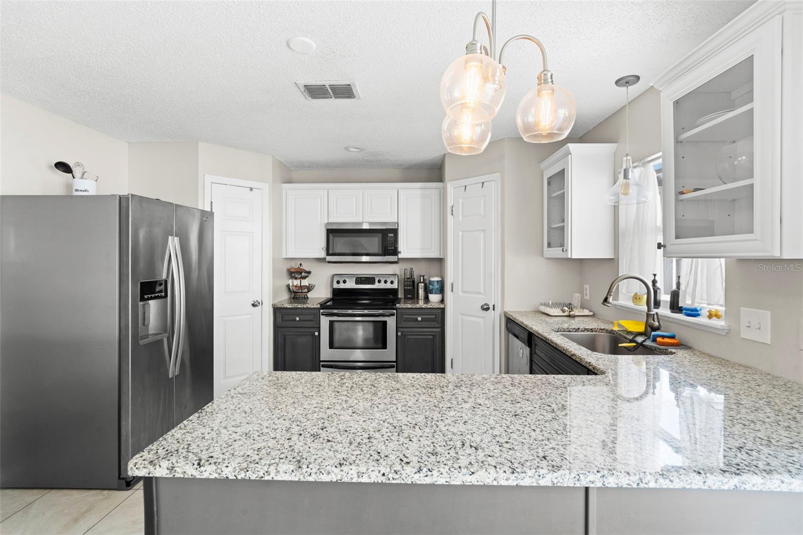 Image 11 of 43 For 1643 Ridgemoor Drive