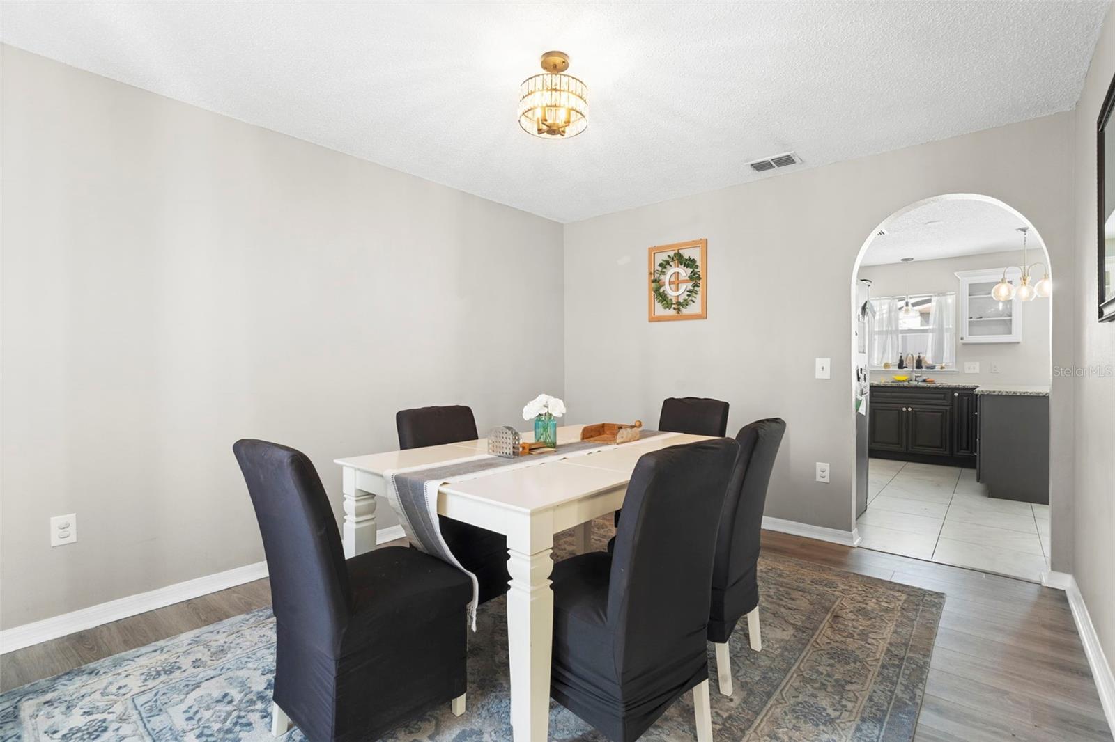 Image 8 of 43 For 1643 Ridgemoor Drive