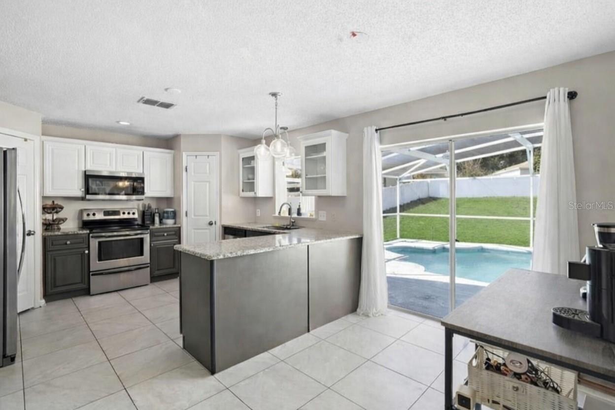 Image 9 of 43 For 1643 Ridgemoor Drive