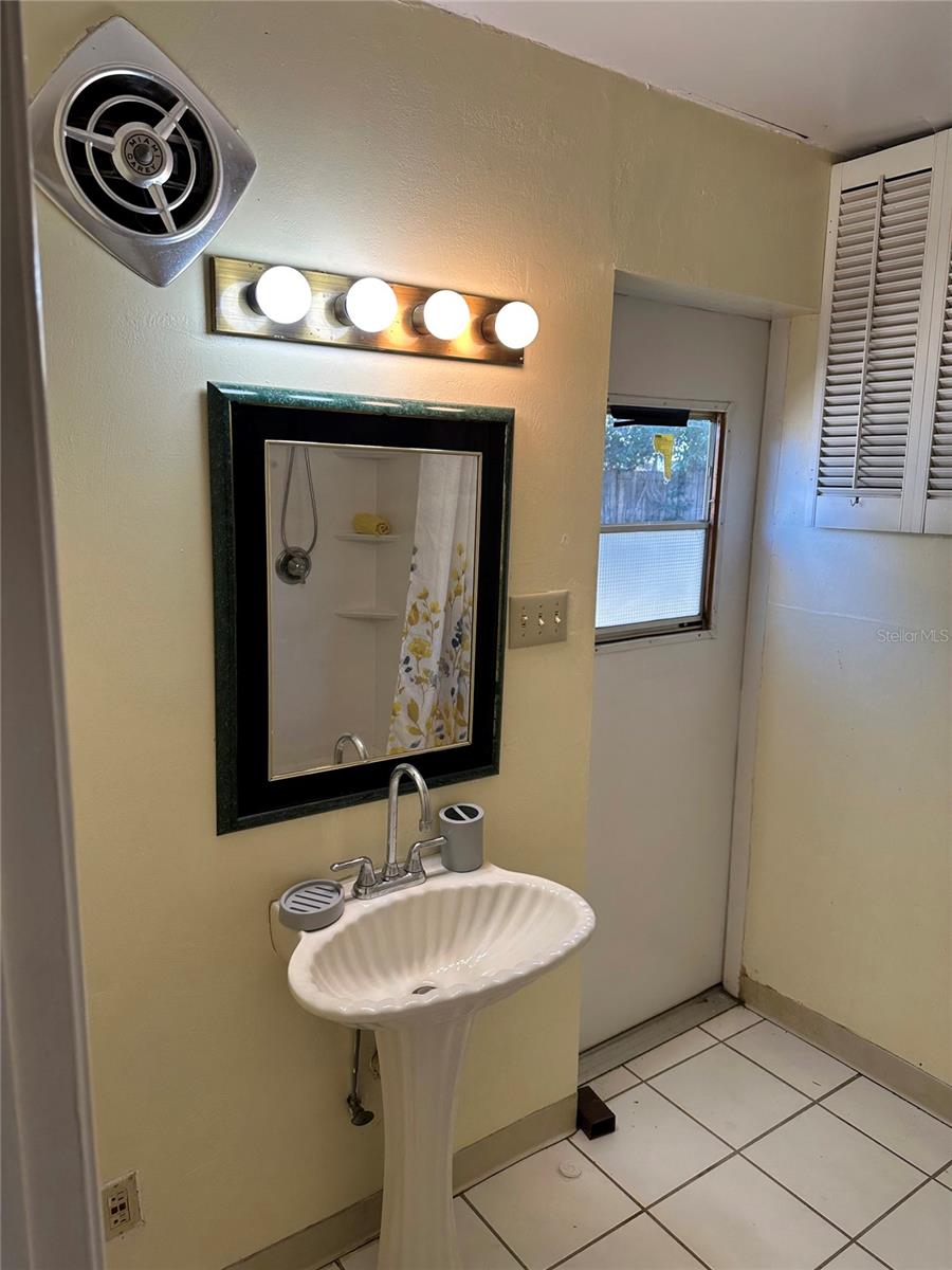 Image 29 of 87 For 57 Oxalis Drive