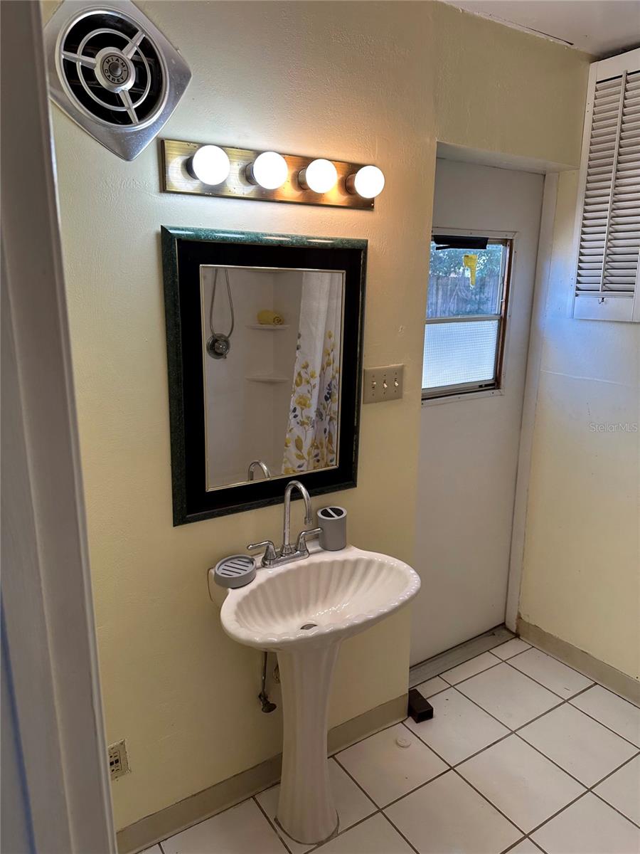 Image 30 of 87 For 57 Oxalis Drive