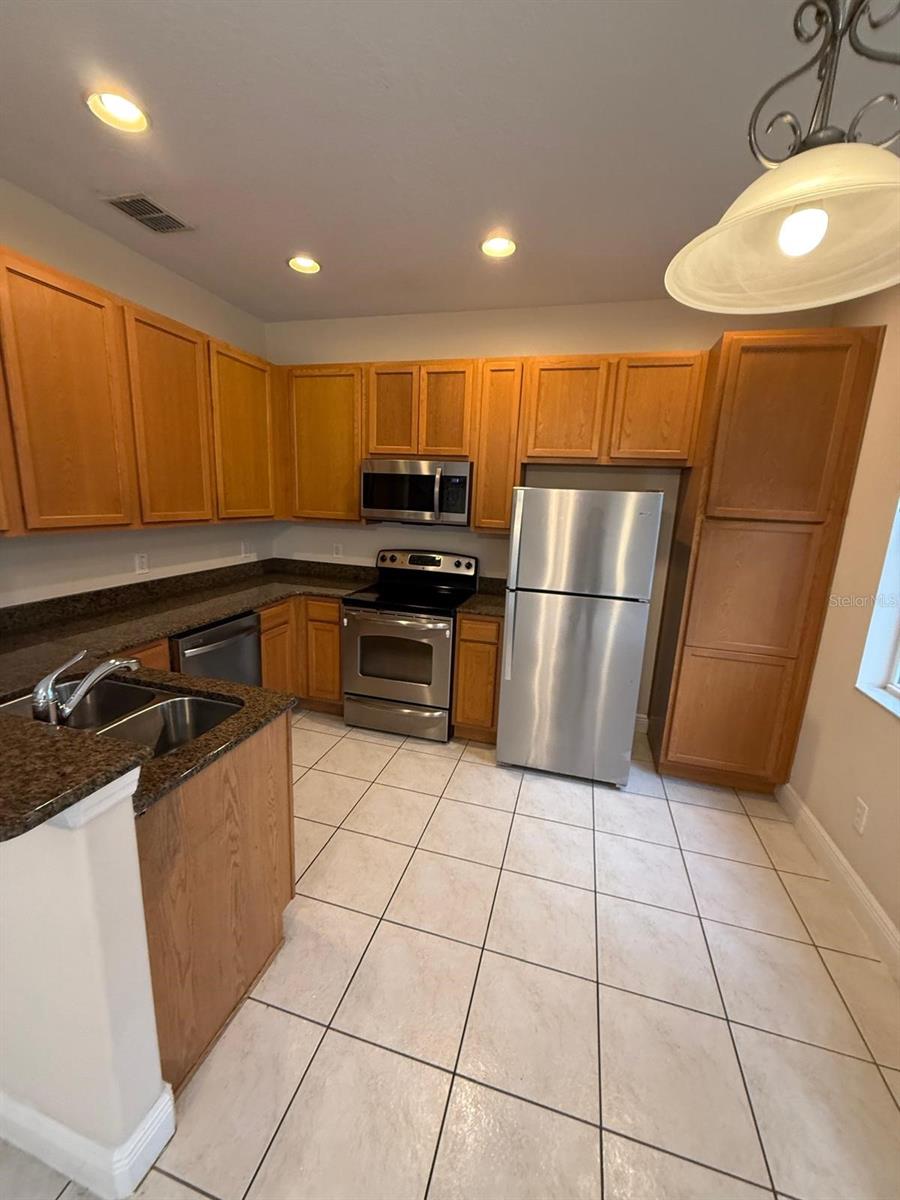 Image 4 of 14 For 1058 La Mirada Court