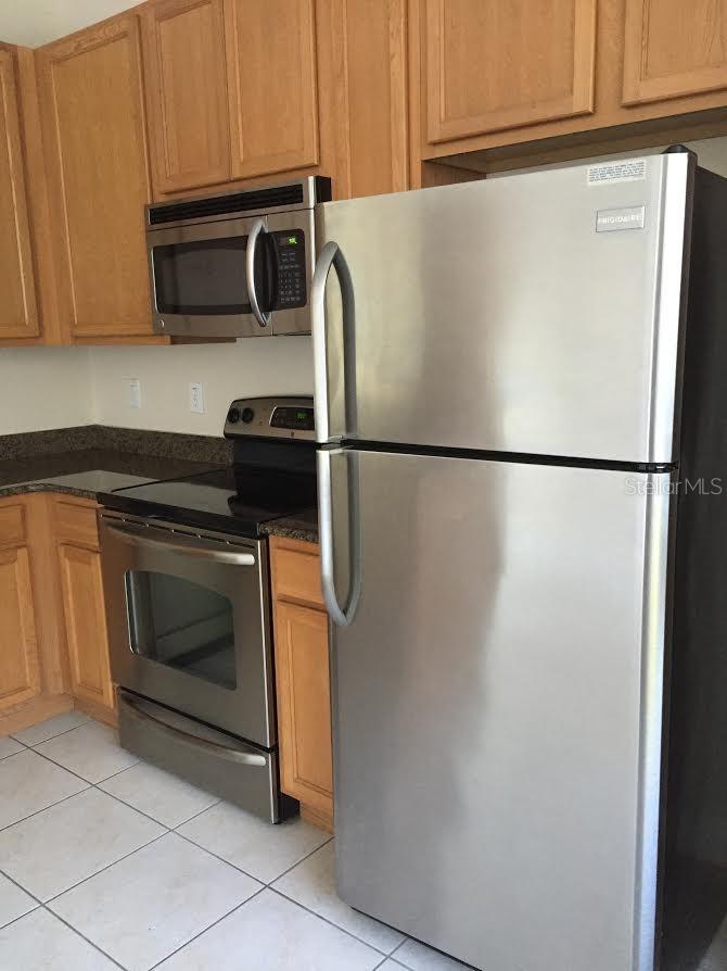 Image 6 of 14 For 1058 La Mirada Court