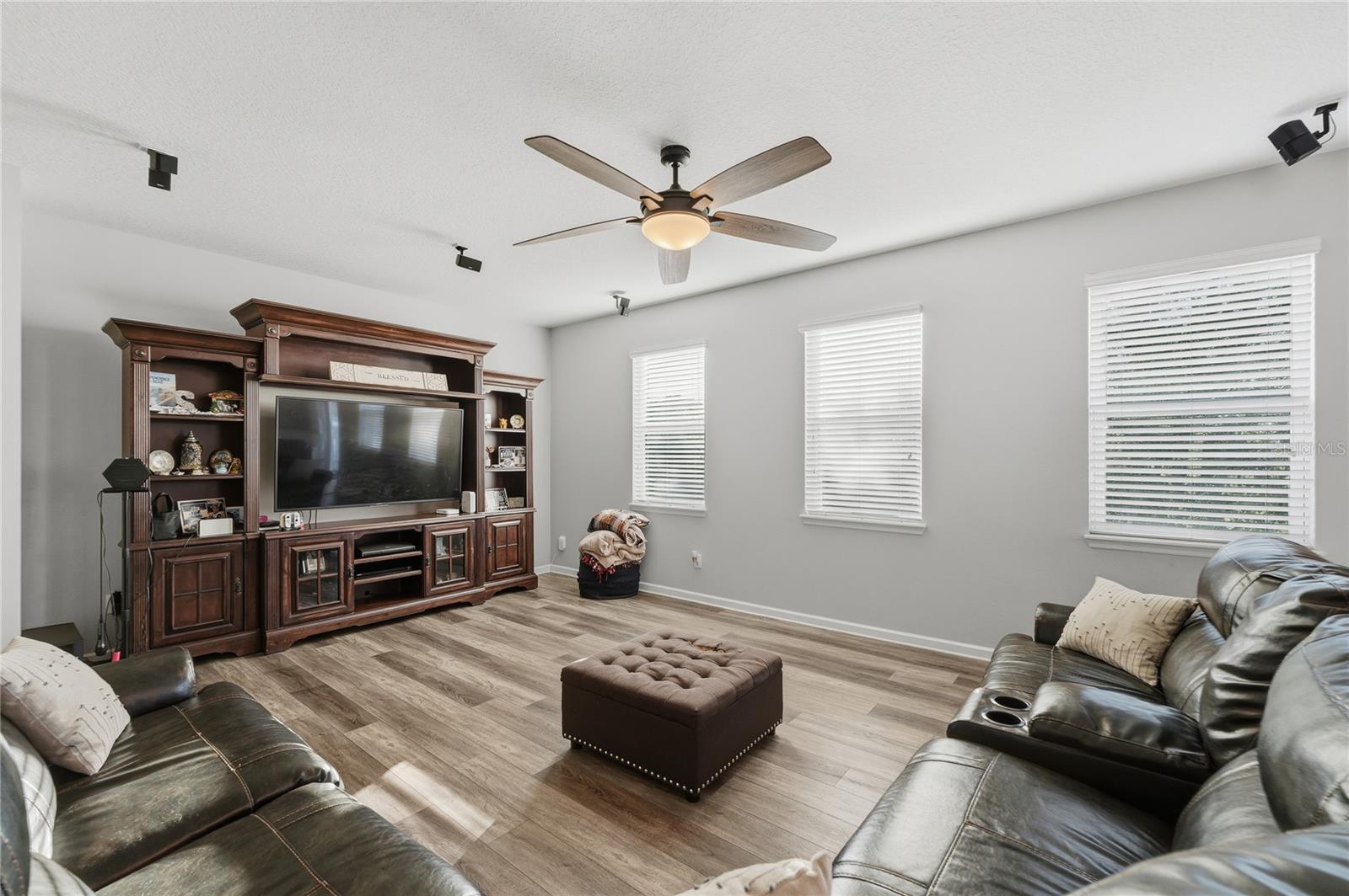 Image 23 of 38 For 3510 Chandler Estates Drive