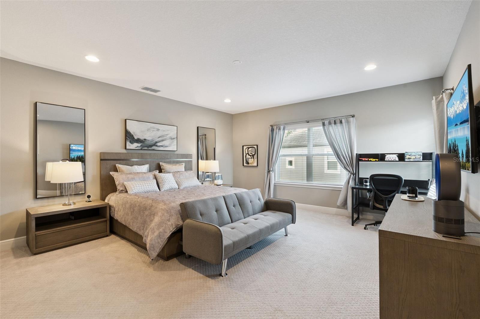 Image 23 of 95 For 7556 John Hancock Drive