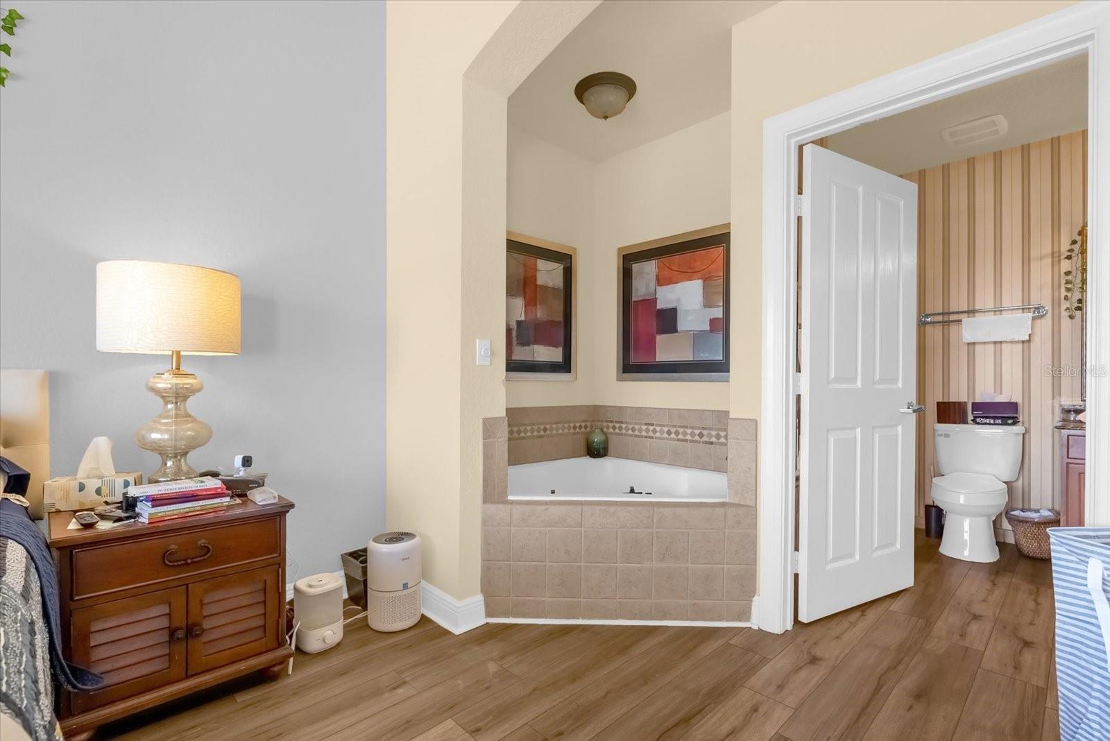 Image 18 of 35 For 1311 Seven Eagles Court 302