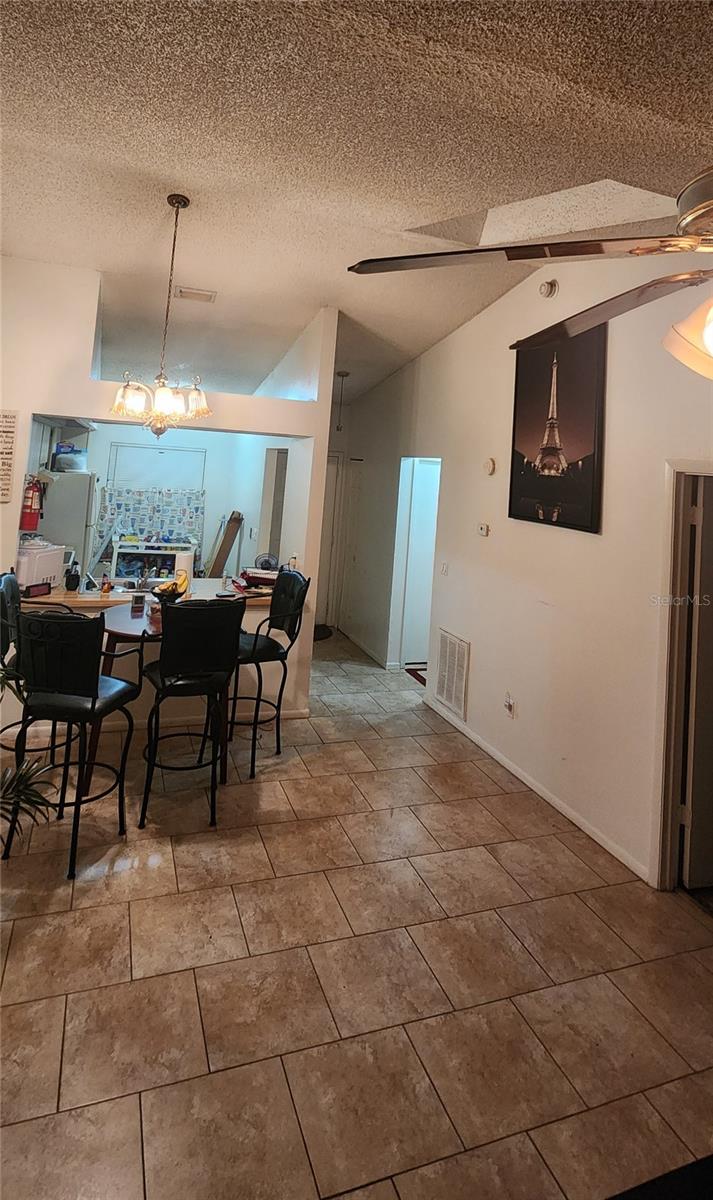 Image 4 of 16 For 4708 Southern Willow Lane