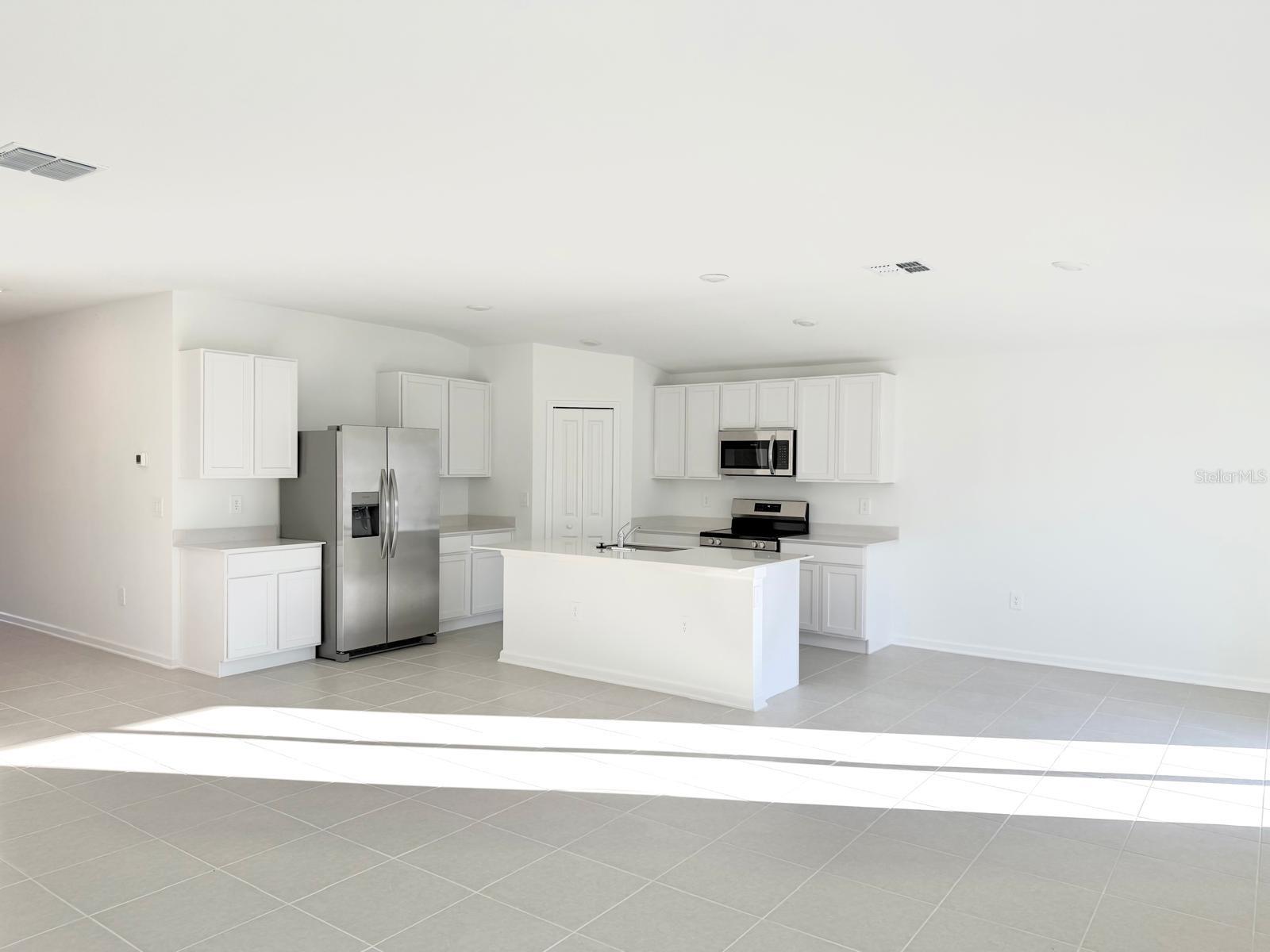 Image 5 of 20 For 2122 Chris Drive