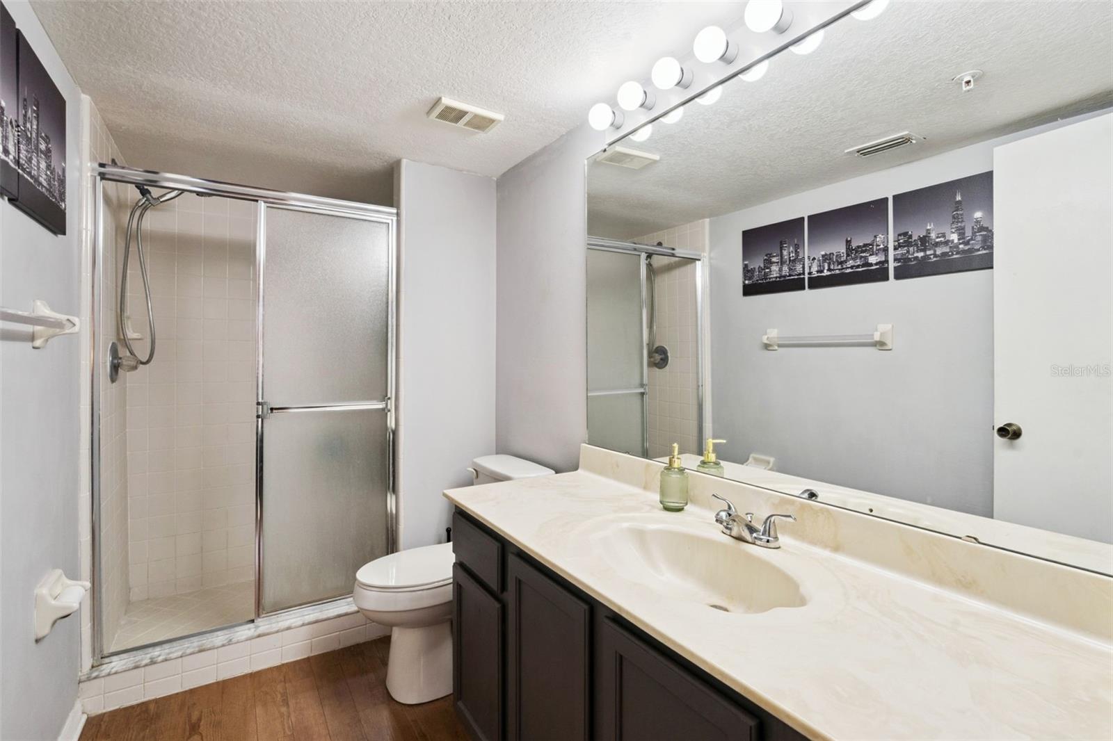 Image 14 of 25 For 5271 Whitstable Way 2504