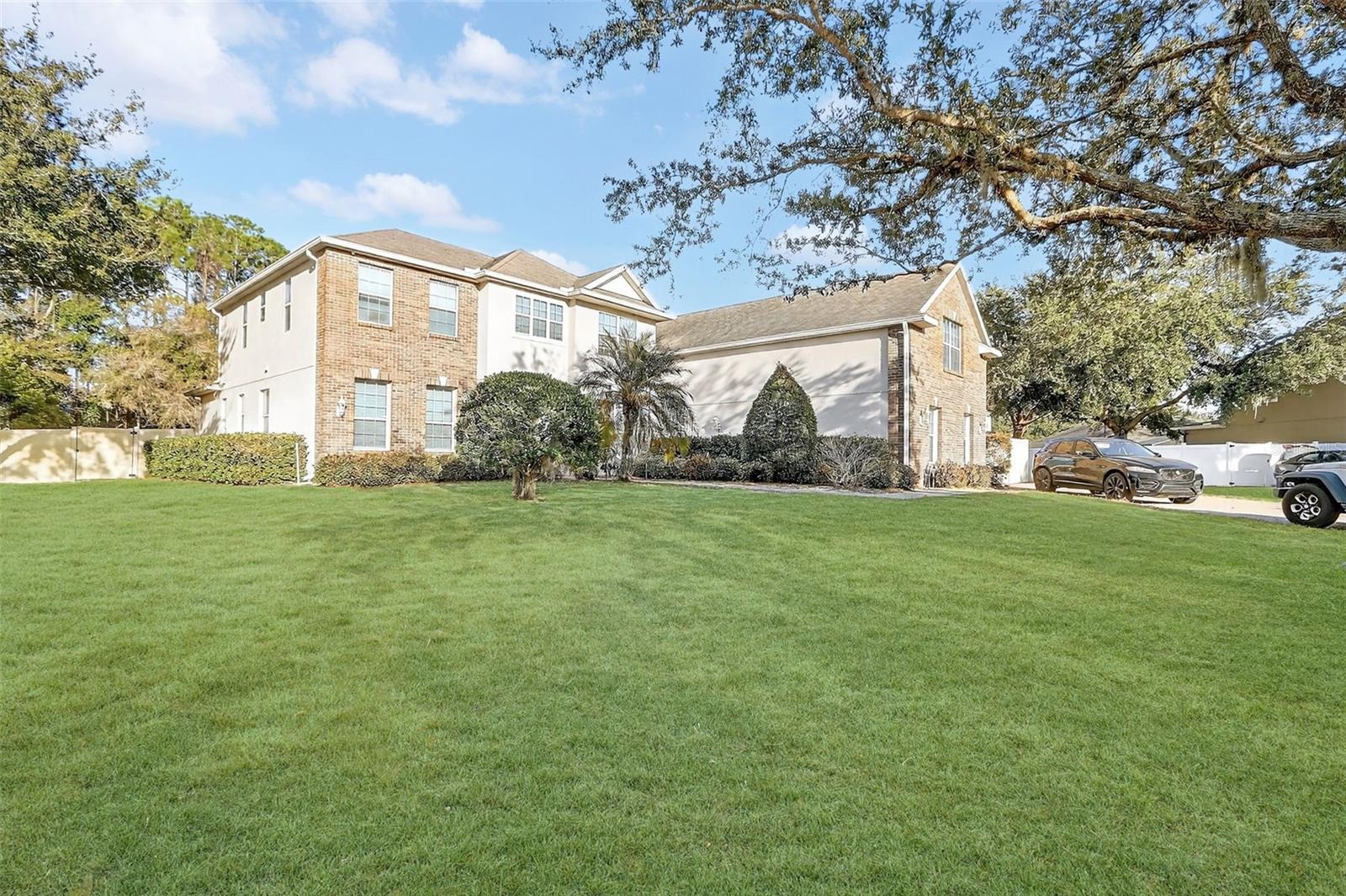 Image 5 of 32 For 695 Longford Loop