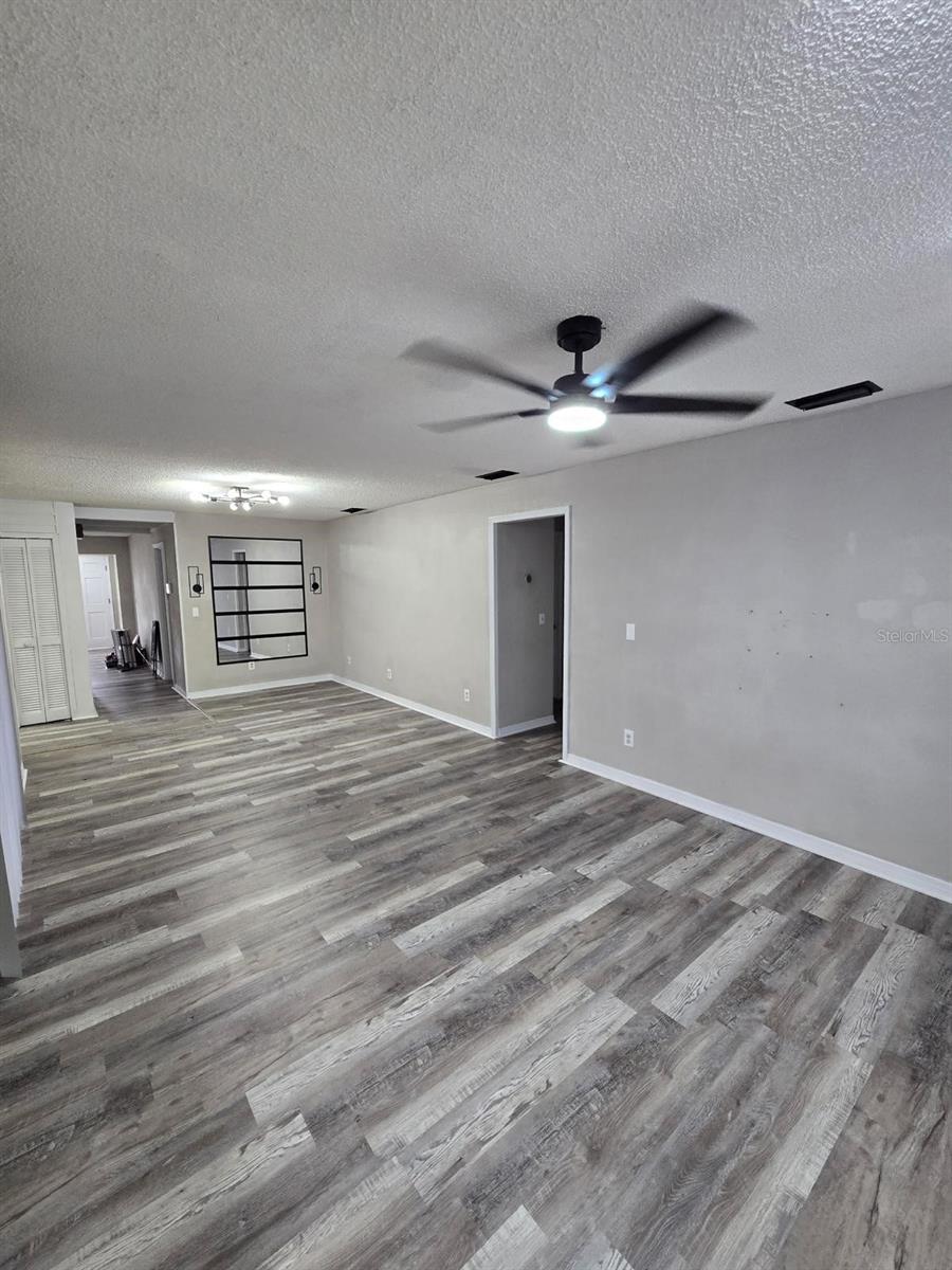 Image 7 of 36 For 1488 Elkcam Boulevard