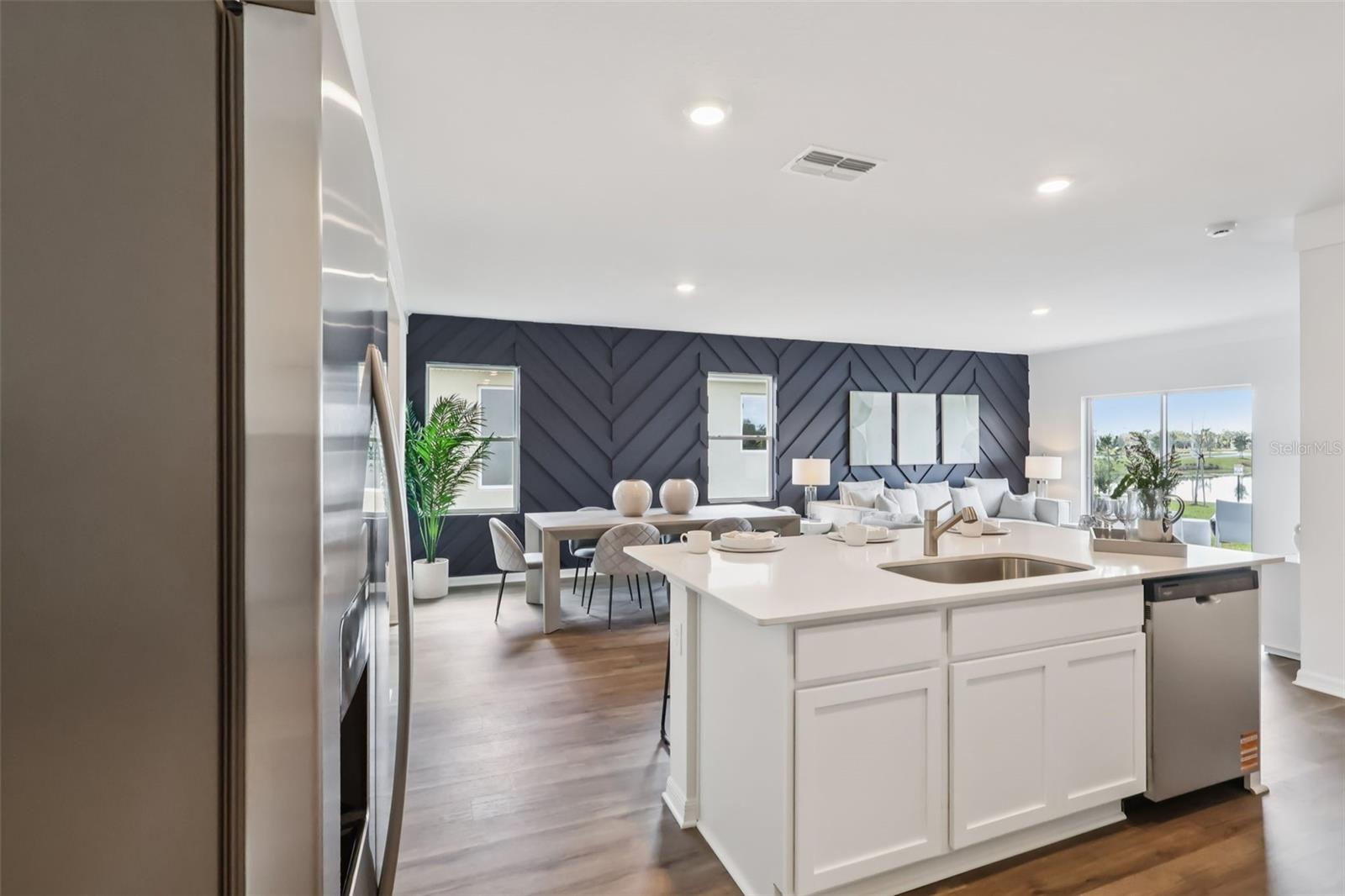 Image 12 of 33 For 8471 Madrid Street