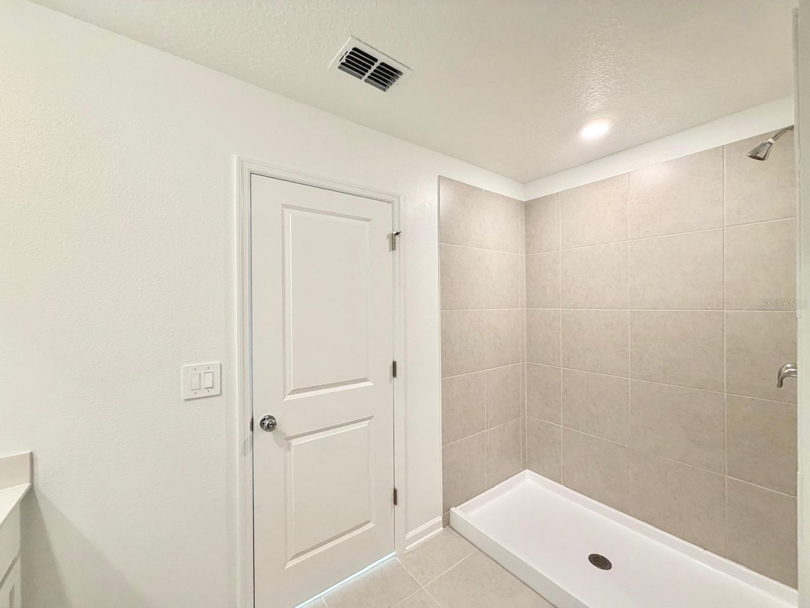 Image 23 of 27 For 2134 Chris Drive