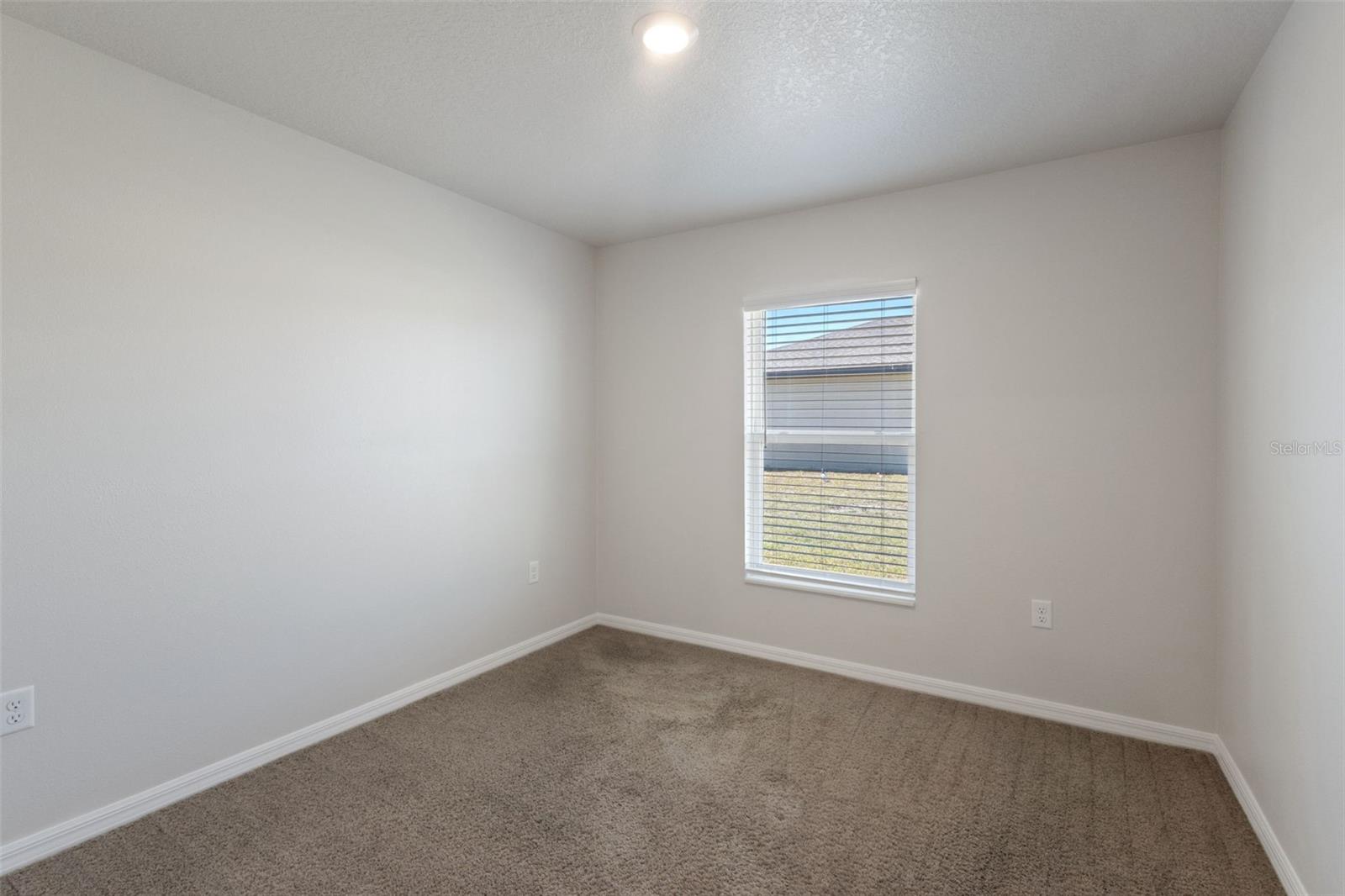 Image 14 of 33 For 12023 Indian Grass Way