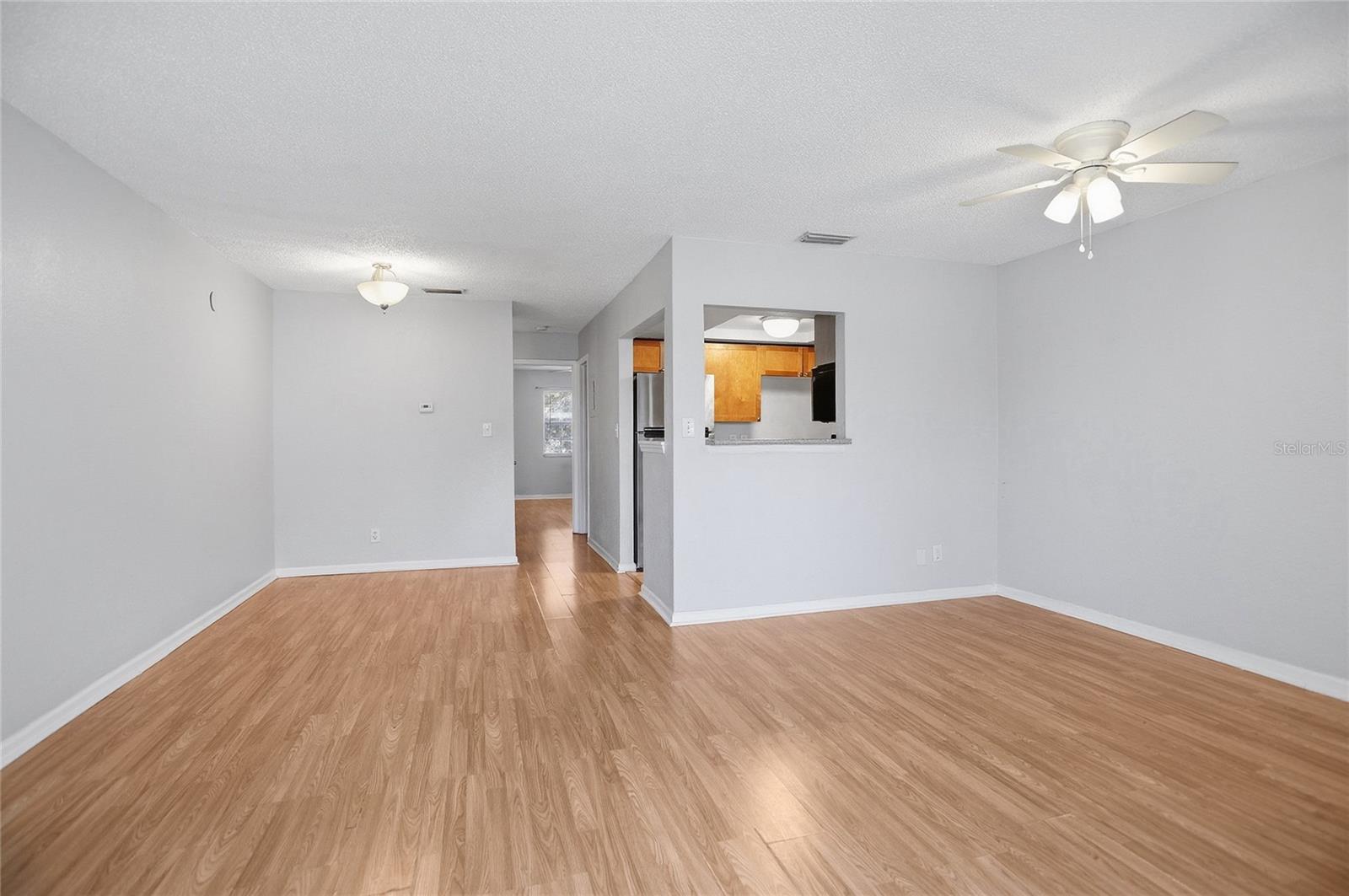 Image 13 of 23 For 302 Lewfield Circle 302