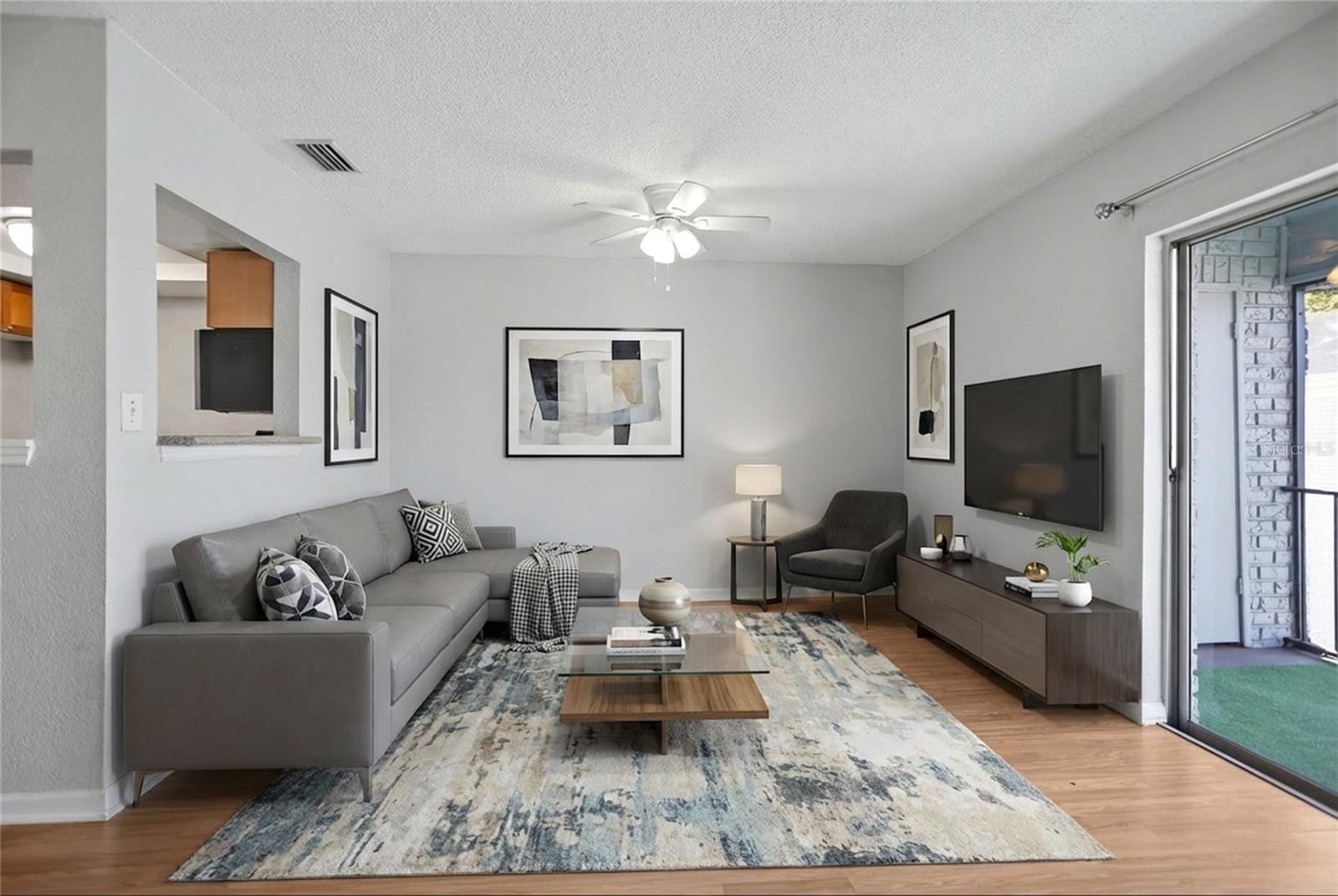 Image 3 of 23 For 302 Lewfield Circle 302