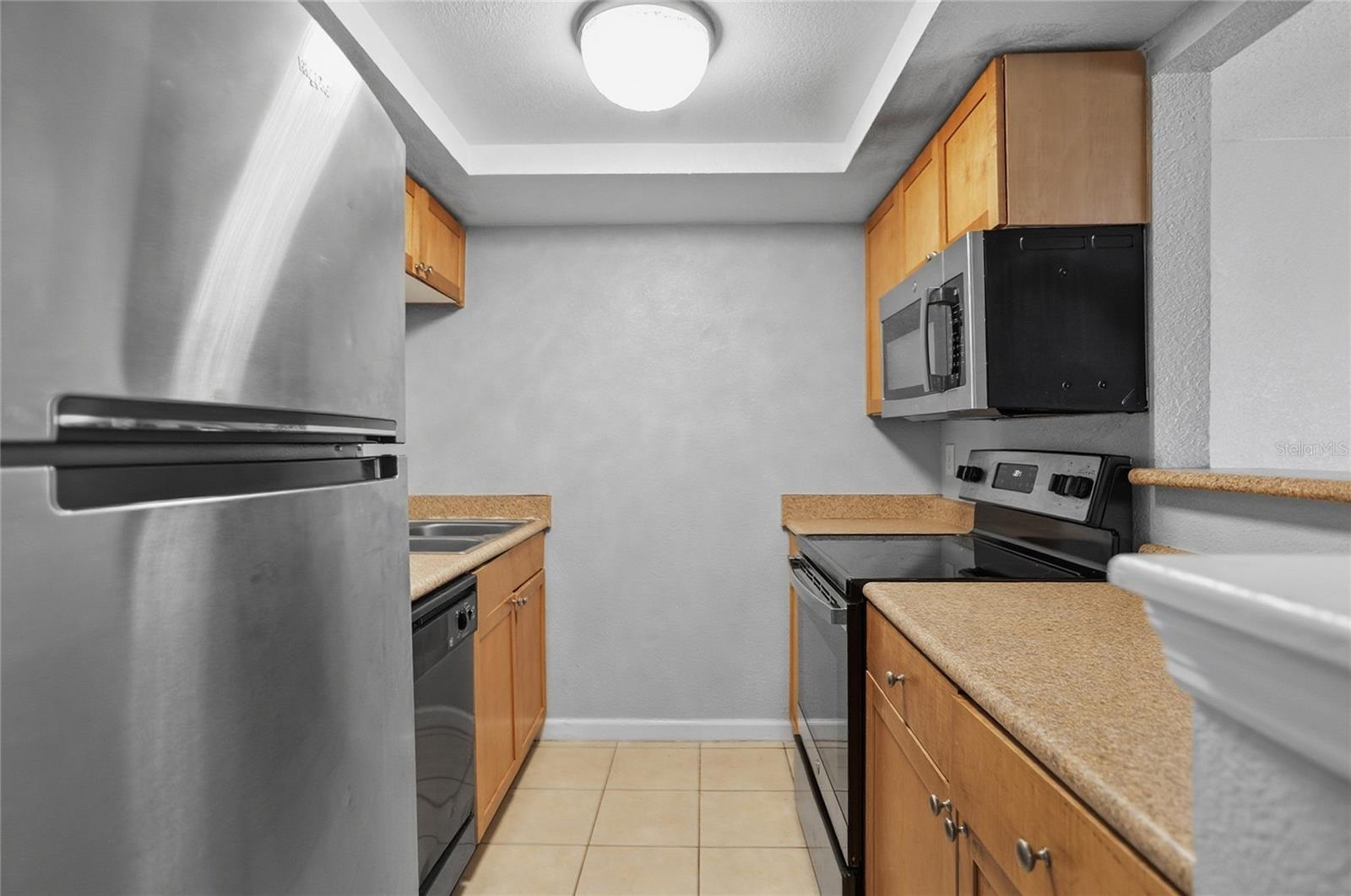 Image 7 of 23 For 302 Lewfield Circle 302