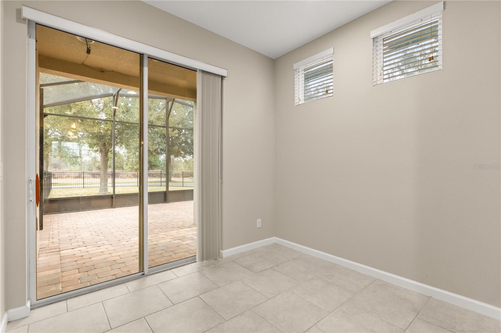 Image 10 of 33 For 15201 Murcott Blossom Boulevard